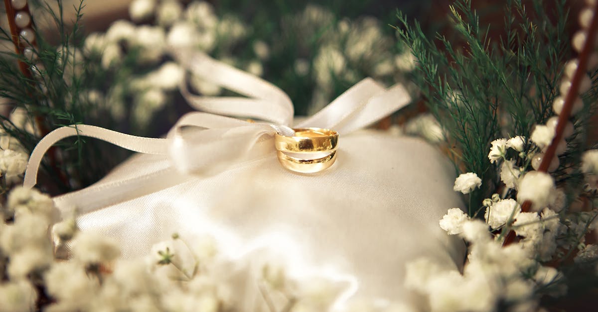 The Charm of Vintage Wedding Rings in Brisbane